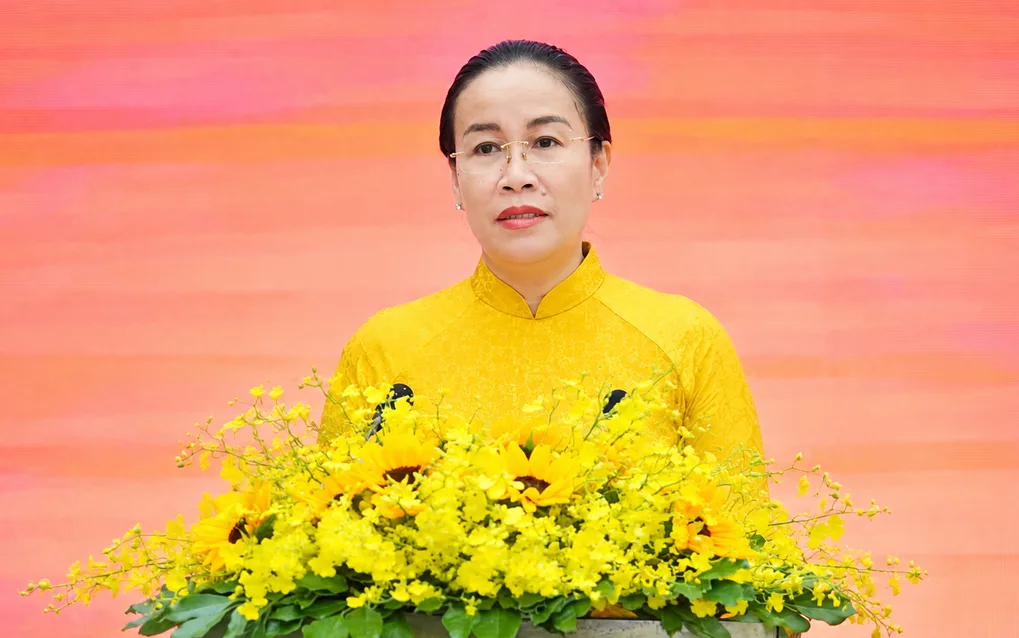 Bà Nguyễn Thị Anh Thi phát biểu tại lễ ký kết dự án Edison Schools Sun Riverpolis