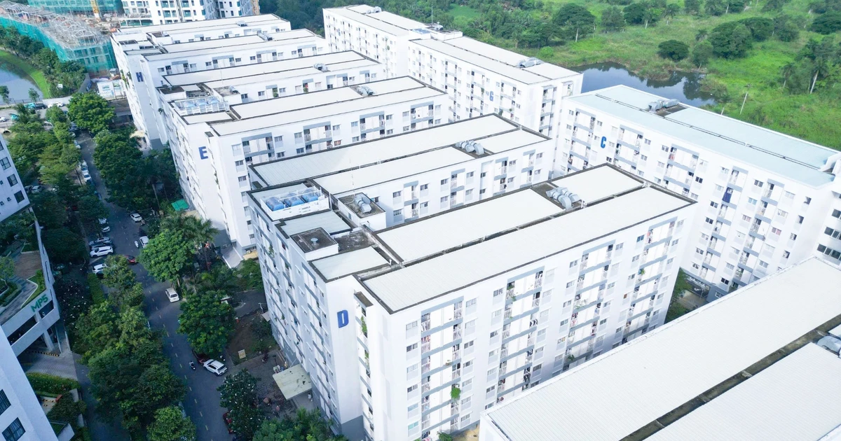 Toàn cảnh khu nhà ở xã hội với nhiều tòa block cao tầng nhìn từ trên cao