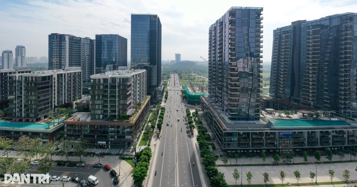 UOB Plaza và các tòa nhà văn phòng dọc đại lộ trung tâm Thủ Thiêm, TPHCM